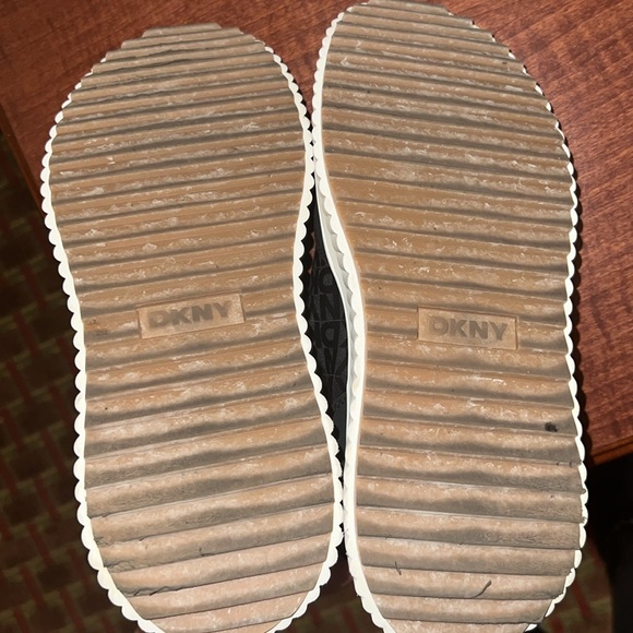 DKNY shoes - Picture 6 of 8